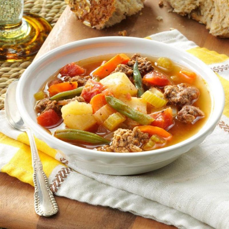 Σούπα με κιμά και λαχανικά